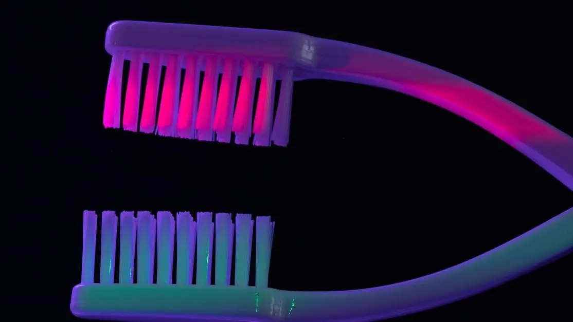 Illuminated toothbrushes for how to choose a toothbrush guide